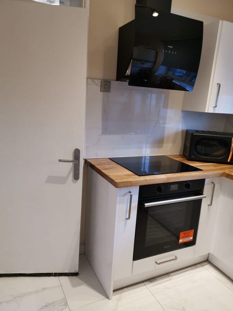 Umbrella Properties Woolwich London Business Apartment 39