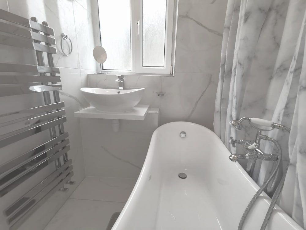 Umbrella Properties Woolwich London Business Apartment 10