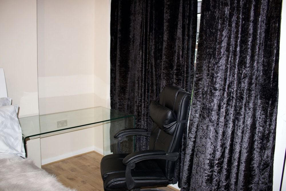 undefined Umbrella Properties Woolwich London