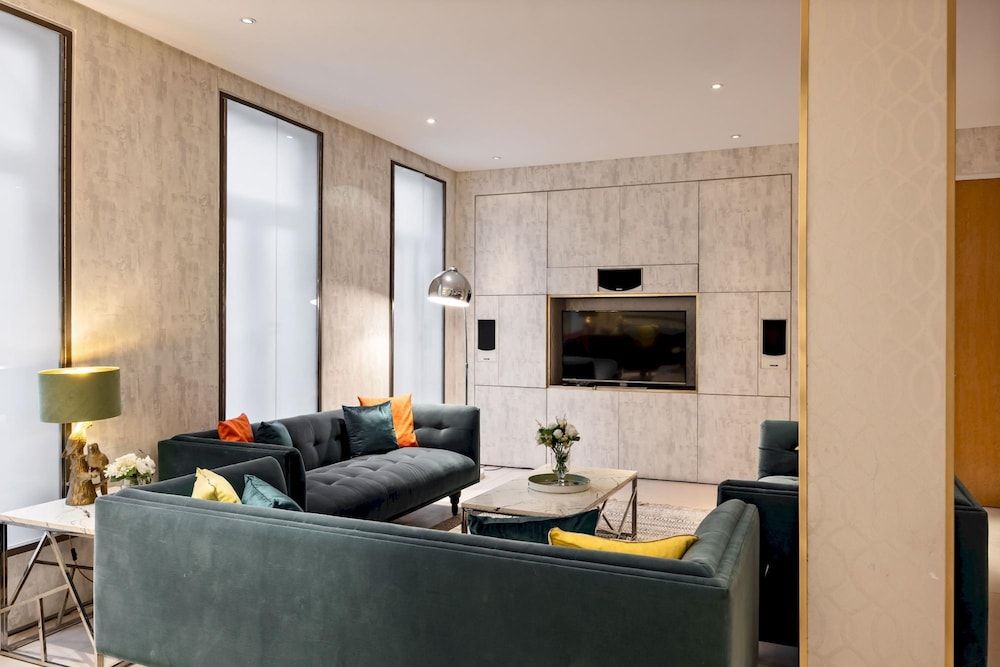 undefined Park Lane 4-bed Huge Designer pad 6