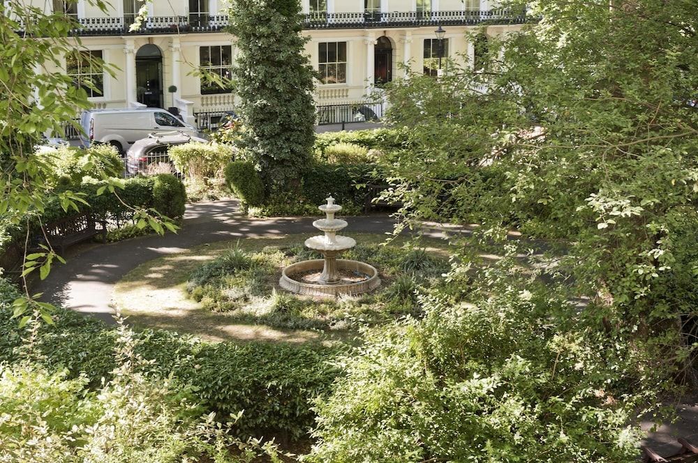 undefined Fantastic 1 bed Property With Private Balcony 10