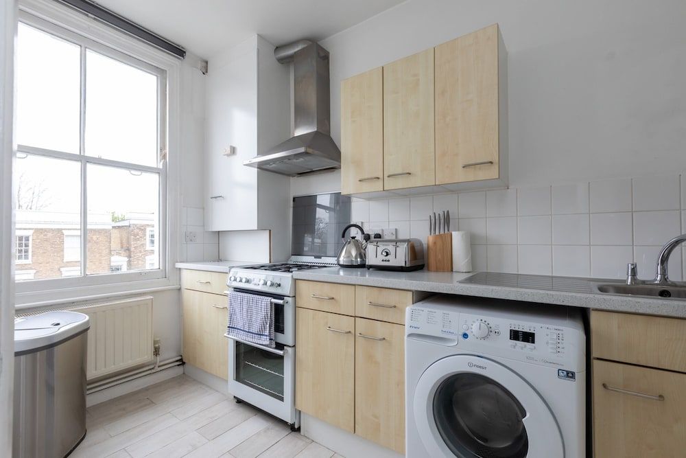 undefined Light & Central 1BD Flat - Dalston 9