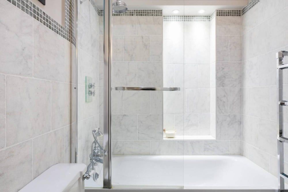 undefined Fantastic Traditional 1bed Apartment Pimlico 4