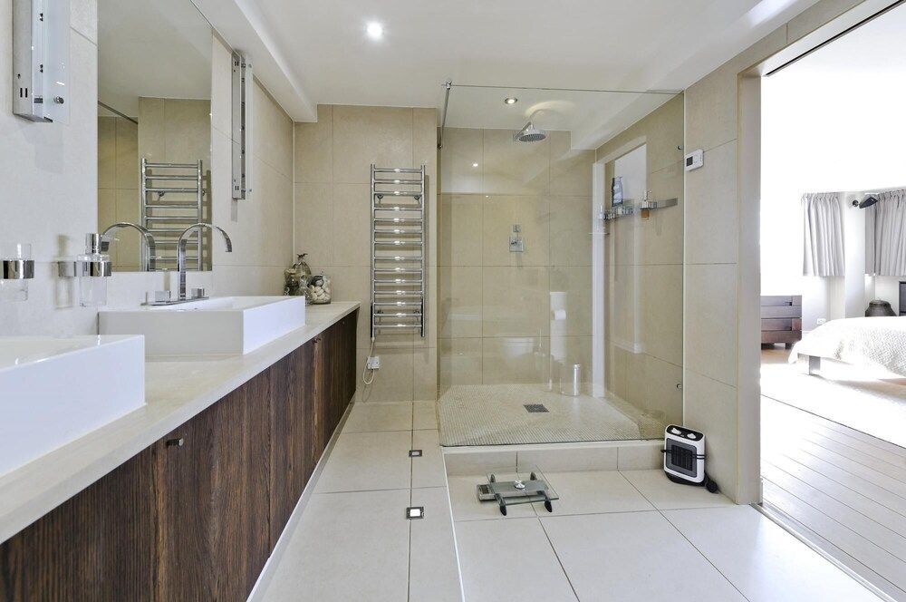 Luxury 4 Bedroom Penthouse in Beautiful Battersea Apartment 23