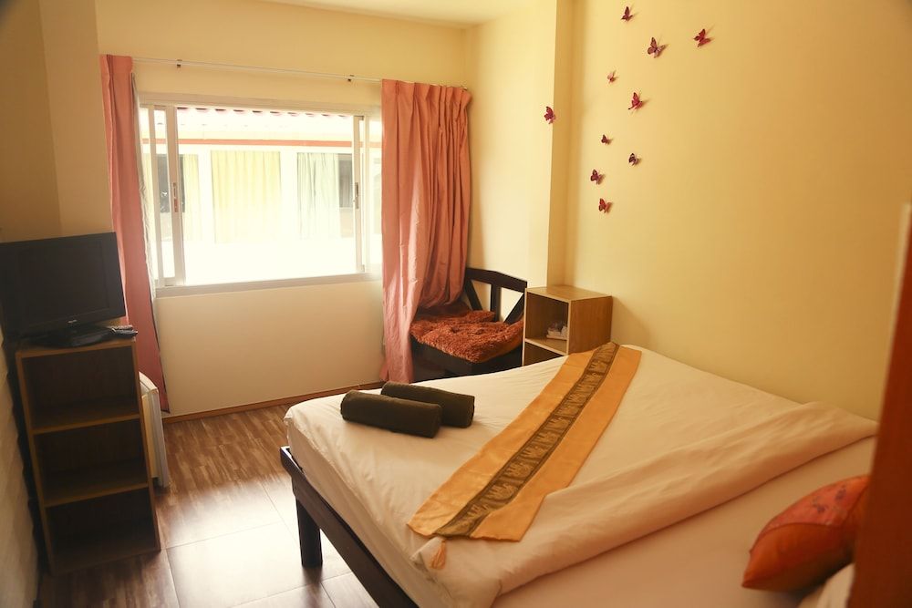 undefined Boondaree Home Resort 3