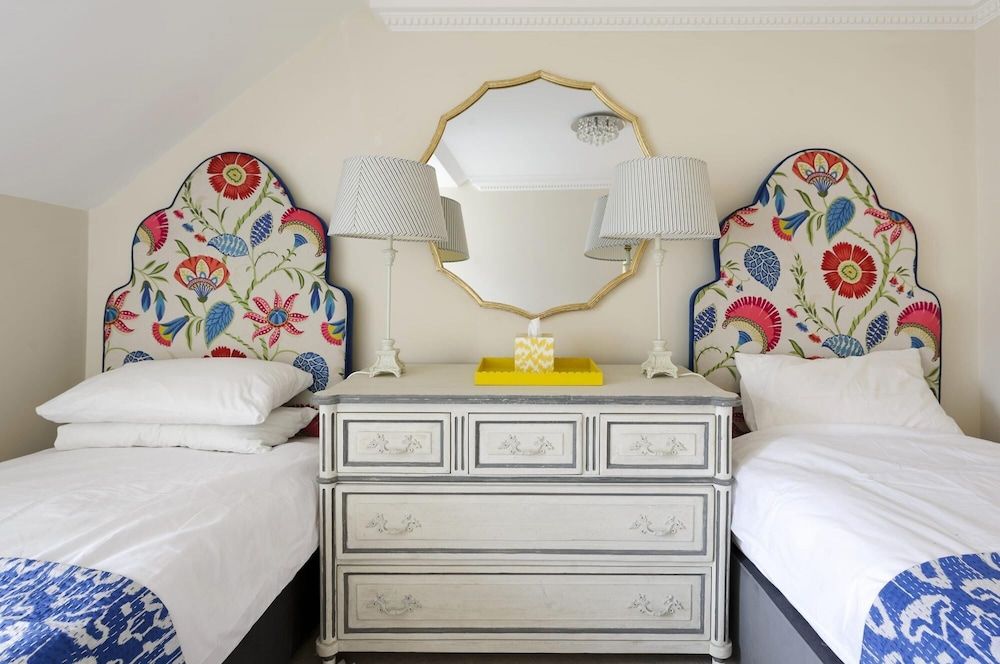 undefined Delightful Spacious 2 Bed Earl s Court Apartment 2