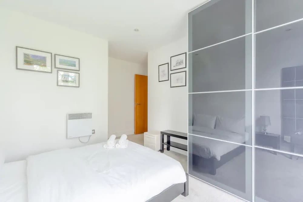 undefined Bright & Cosy 2BD by the Canal! - Limehouse