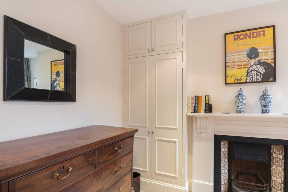 Marvellous 1 bed Fulham Apt w Terrace Apartment 14