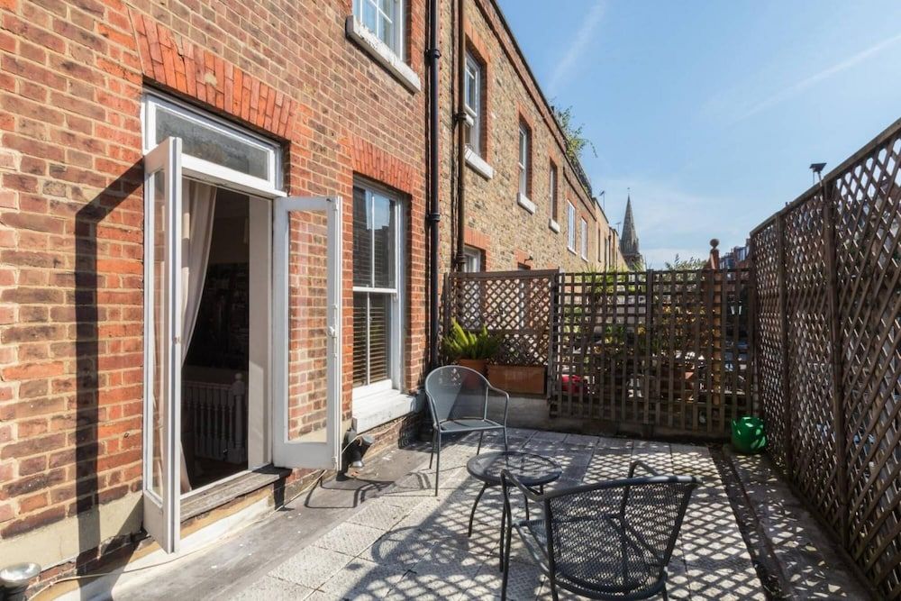 Stylish 1bed w Roof Terrace Apartment 22