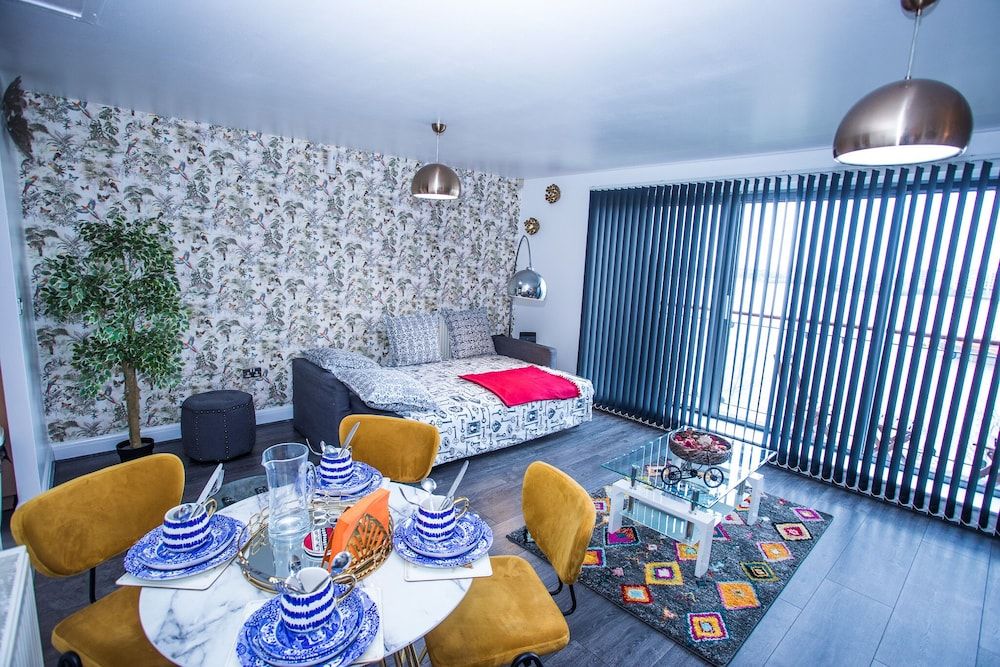 Remarkable 2-bed Apartment With Sea View Apartment 7