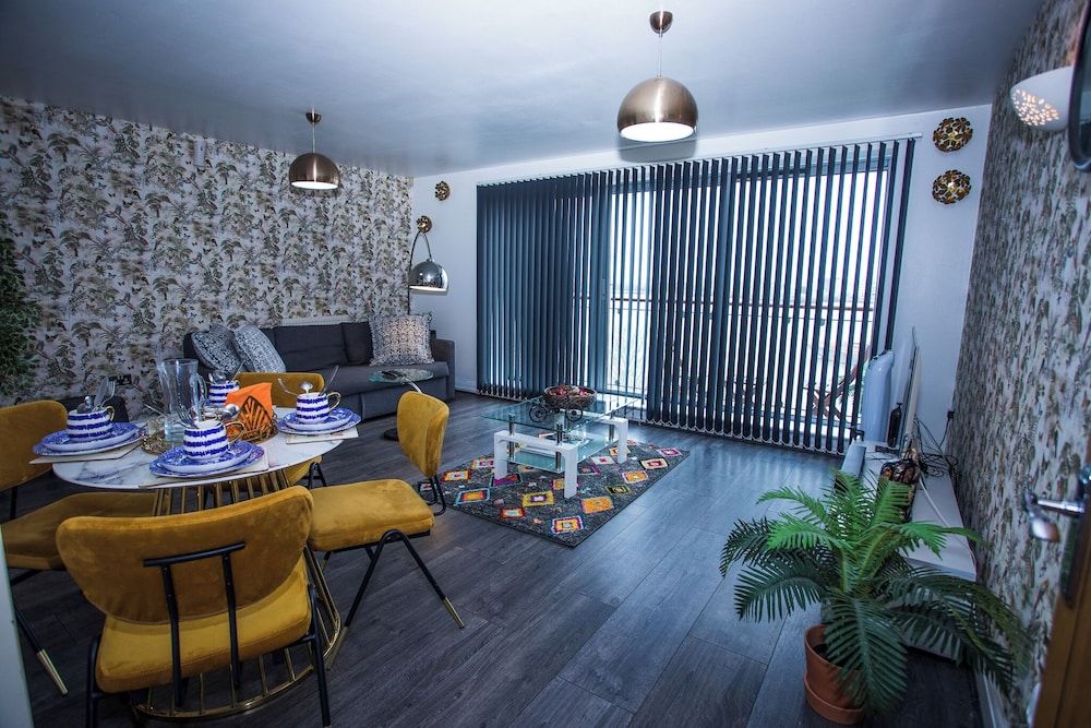 undefined Remarkable 2-bed Apartment With Sea View 5