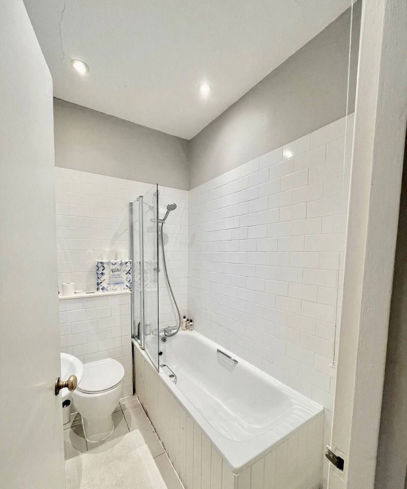 undefined Bright & Serene 2BD Flat - Ladbroke Grove 10