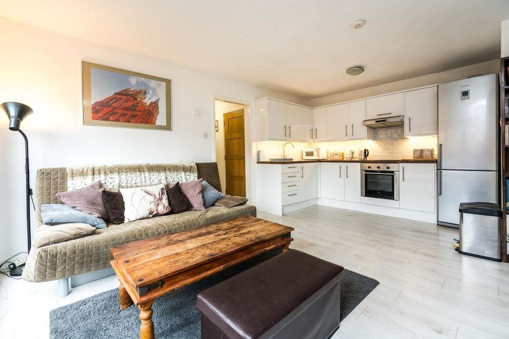Luxury Islington Apartment with Balcony  Apartment (1 Bedroom) 9