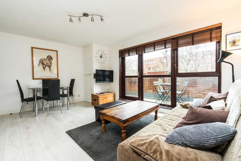 Luxury Islington Apartment with Balcony  Apartment (1 Bedroom) 13
