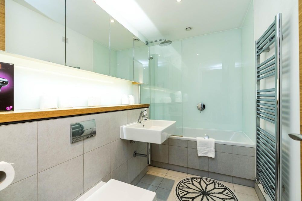 Apartment for 4 in the Heart of Shoreditch Apartment (2 Bedrooms) 17