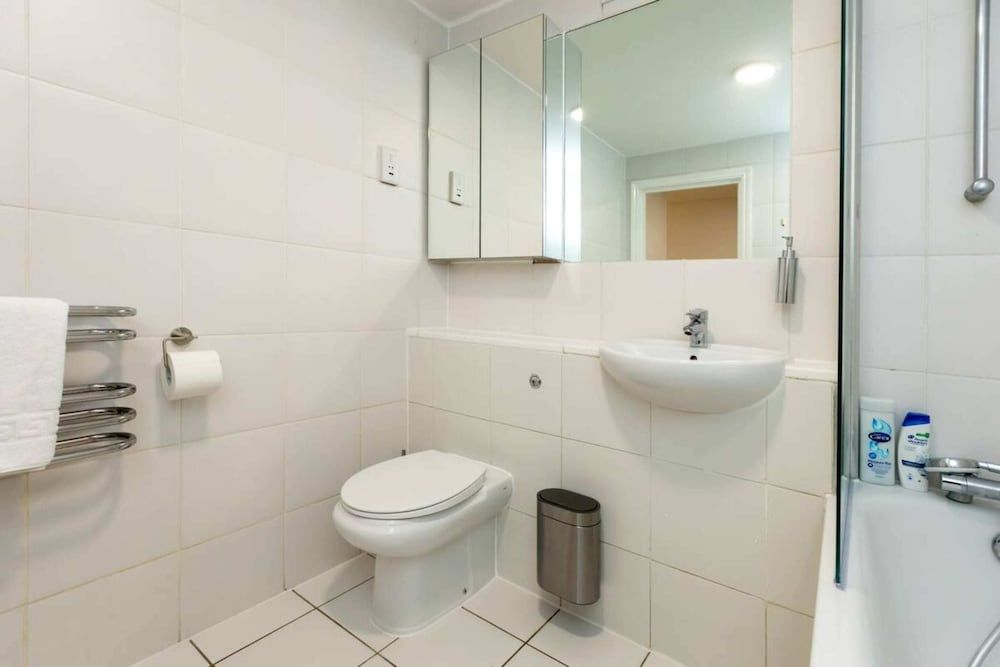 Newly Renovated 1BD Flat - Camden Basic Apartment, Multiple Beds 23