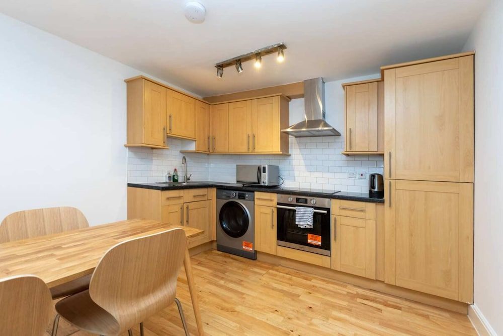 Newly Renovated 1BD Flat - Camden Basic Apartment, Multiple Beds 10
