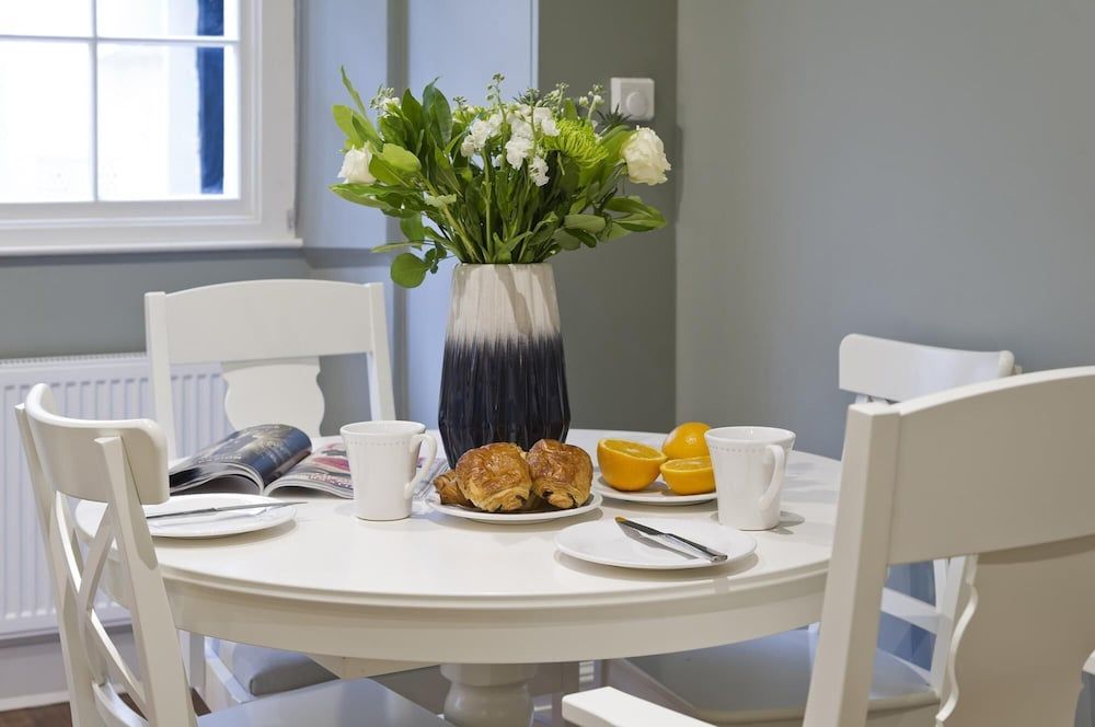 undefined Attractive 1bed in Prestige Knightsbridge 3