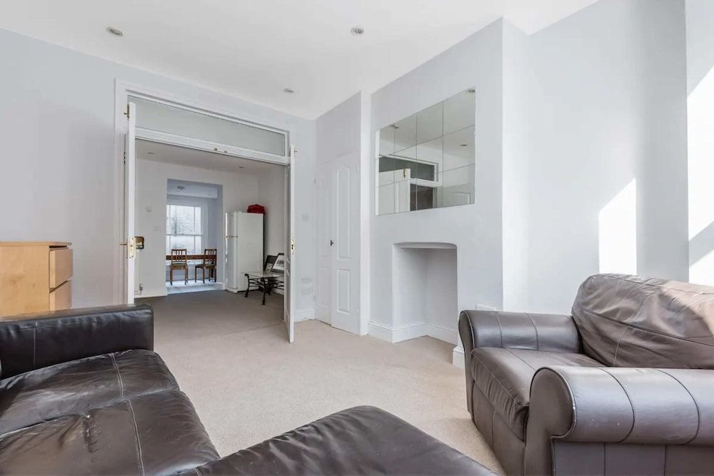 undefined Cosy & Central 3BD Apartment - Kennington 7