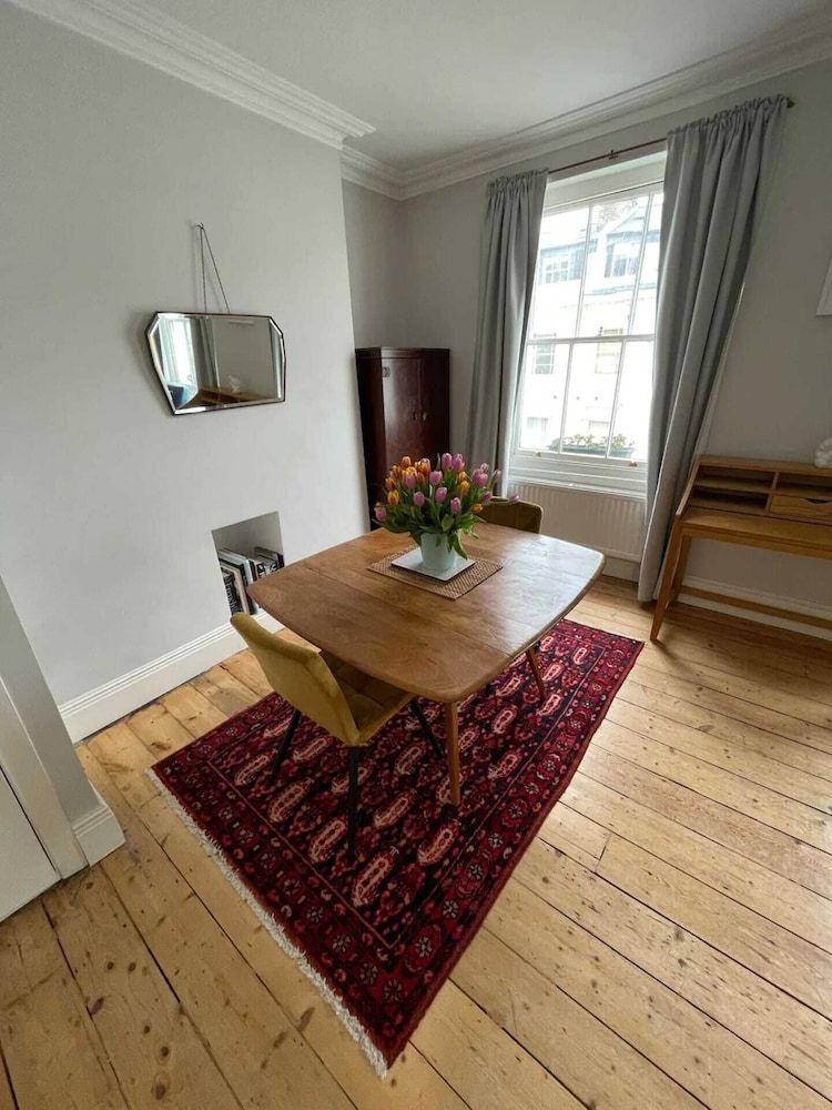 undefined Beautiful Vintage Style 1BD Apartment - Pimlico 9