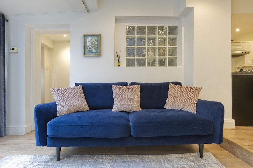 undefined Cosy 2 Bedroom Flat in Shepherds Bush 3