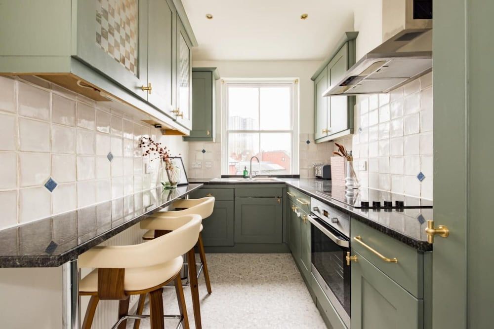 undefined The Camden Crib - Glamorous 3bdr Flat With Study Room 7