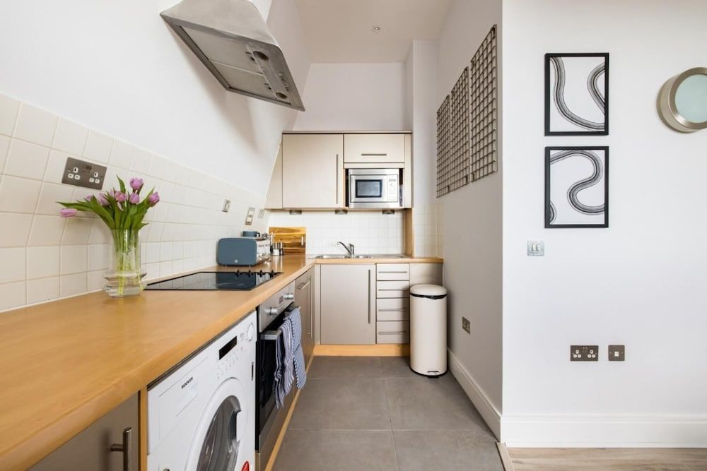 undefined The Camberwell Loft - Captivating 2bdr Flat 9