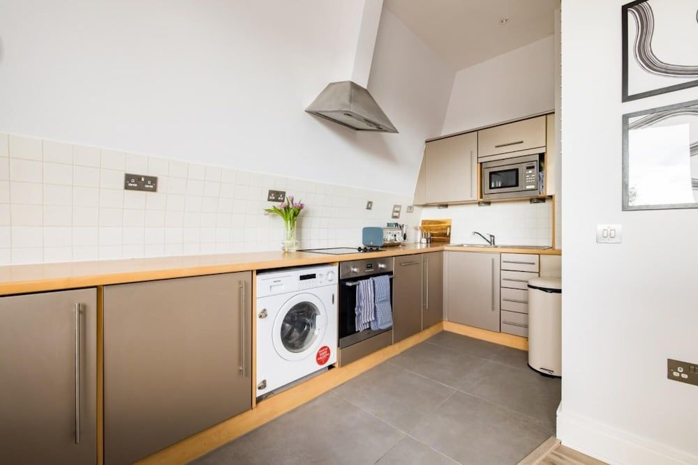 undefined The Camberwell Loft - Captivating 2bdr Flat 8