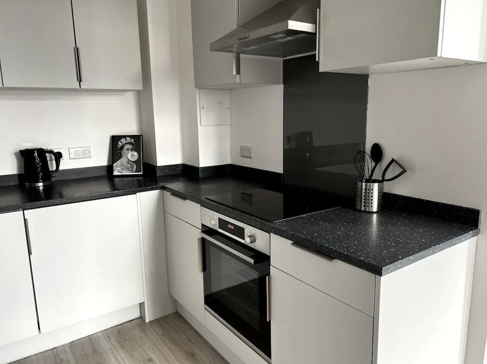 Manhattan Pad by condokeeper Luxury Apartment 12