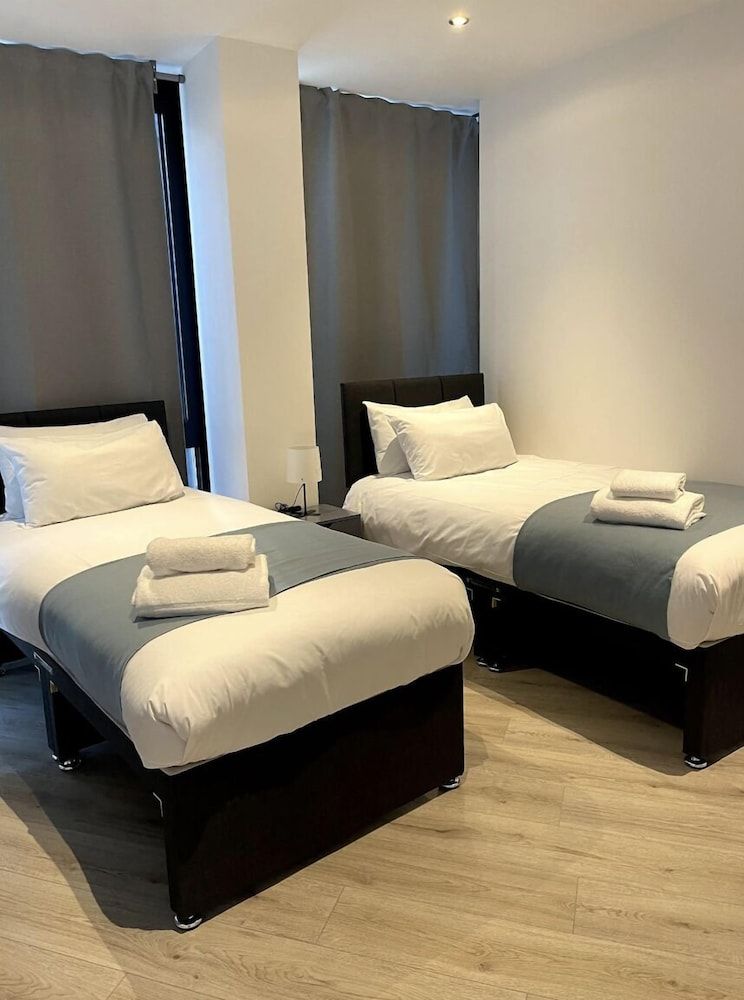 Manhattan Pad by condokeeper Luxury Apartment 9