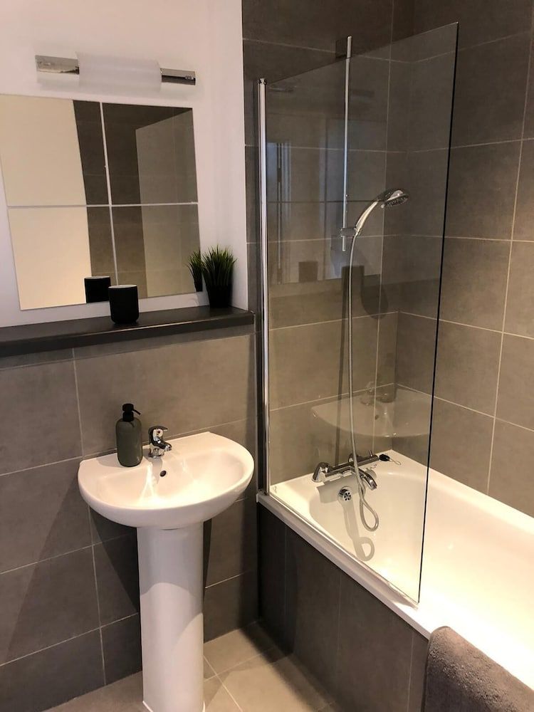 Manhattan Pad by condokeeper Luxury Apartment 16