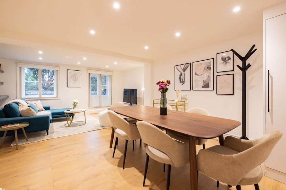 undefined The Brixton Place - Stunning 1bdr w Study Room 4