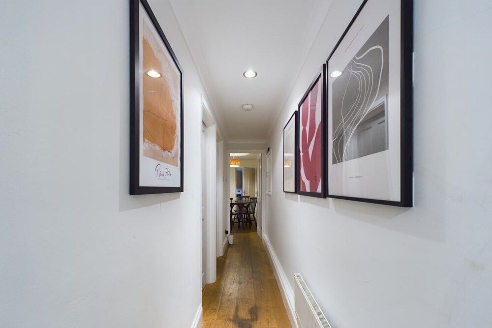 undefined The London Wonder - Adorable 2bdr Flat With Patio 7