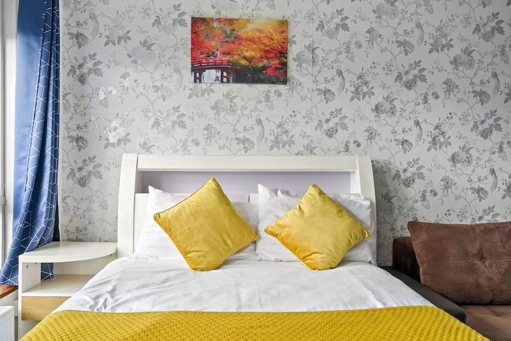 undefined Impeccable 1-bed Apartment in London 4