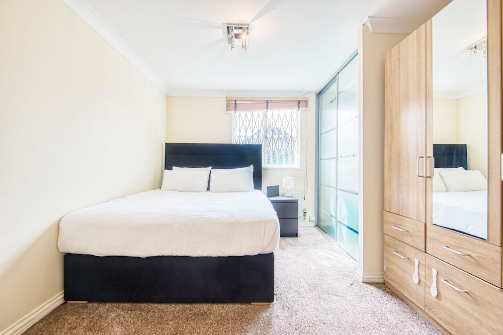 undefined Hendon Pad - Austin David Apartments 6