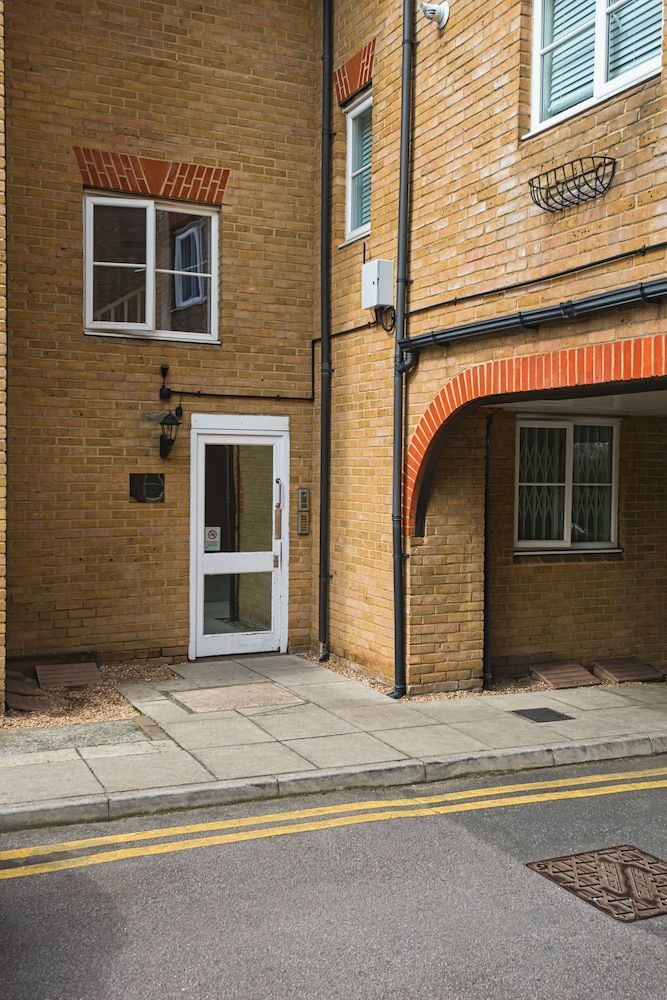 undefined Hendon Pad - Austin David Apartments 2