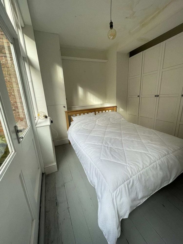 undefined Spacious & Unique 1BD Flat - Bethnal Green 4