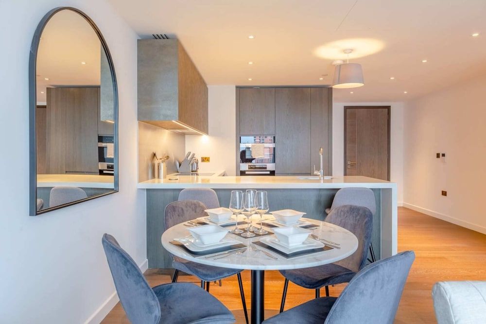 undefined Luxurious 2BD Flat by the River Thames - Vauxhall 2