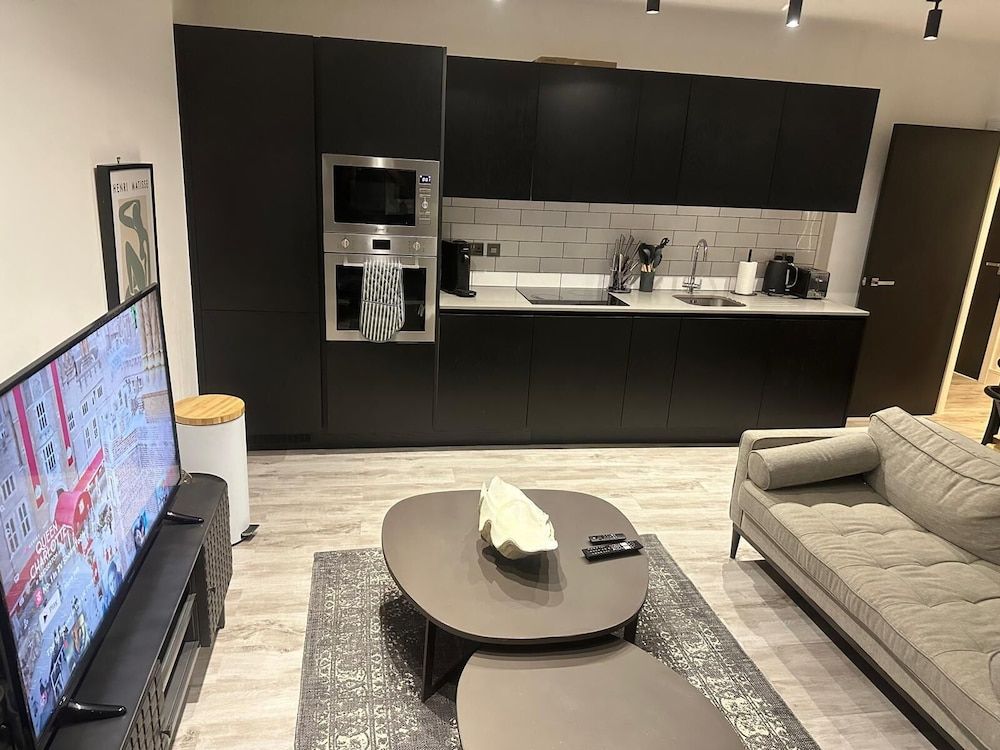 undefined Impeccable 1bed Flat in West London!! 8