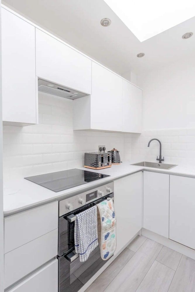 undefined Studio Flat With Views of Lord's Cricket Ground 7