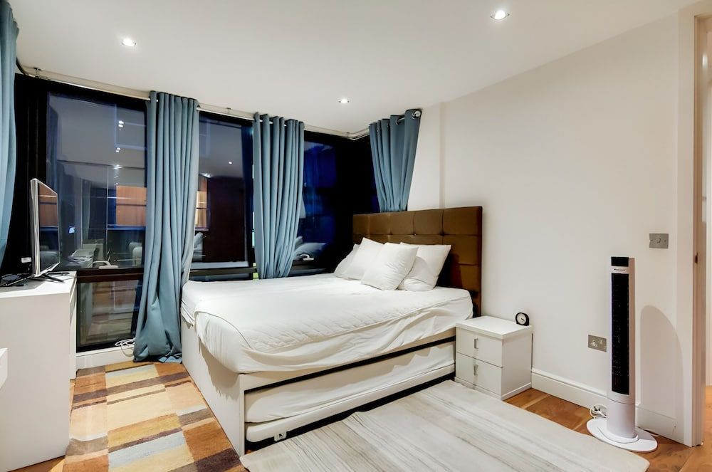 undefined Still Life Warren Street 4