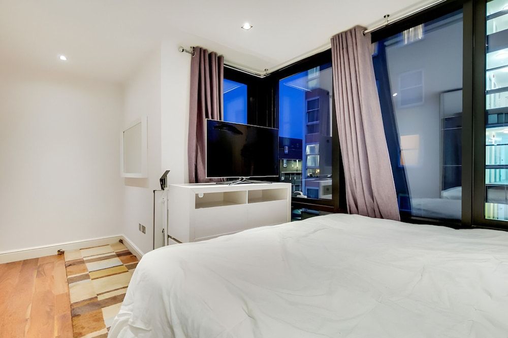 undefined Still Life Warren Street 5