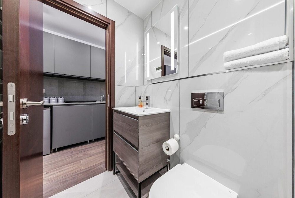 Golders Green Stays Double Room, Private Bathroom (FF 3B - Woodstock) 9