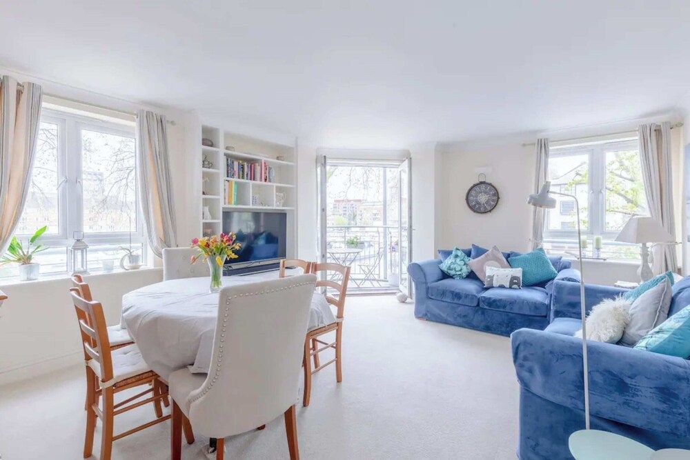 undefined Unique Waterfront 2BD Flat - Rotherhithe 2