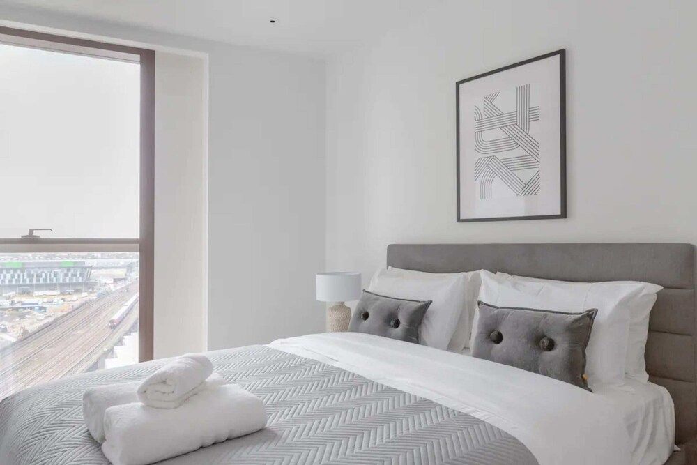 undefined Luxurious 2BD Flat by the River Near Vauxhall 9