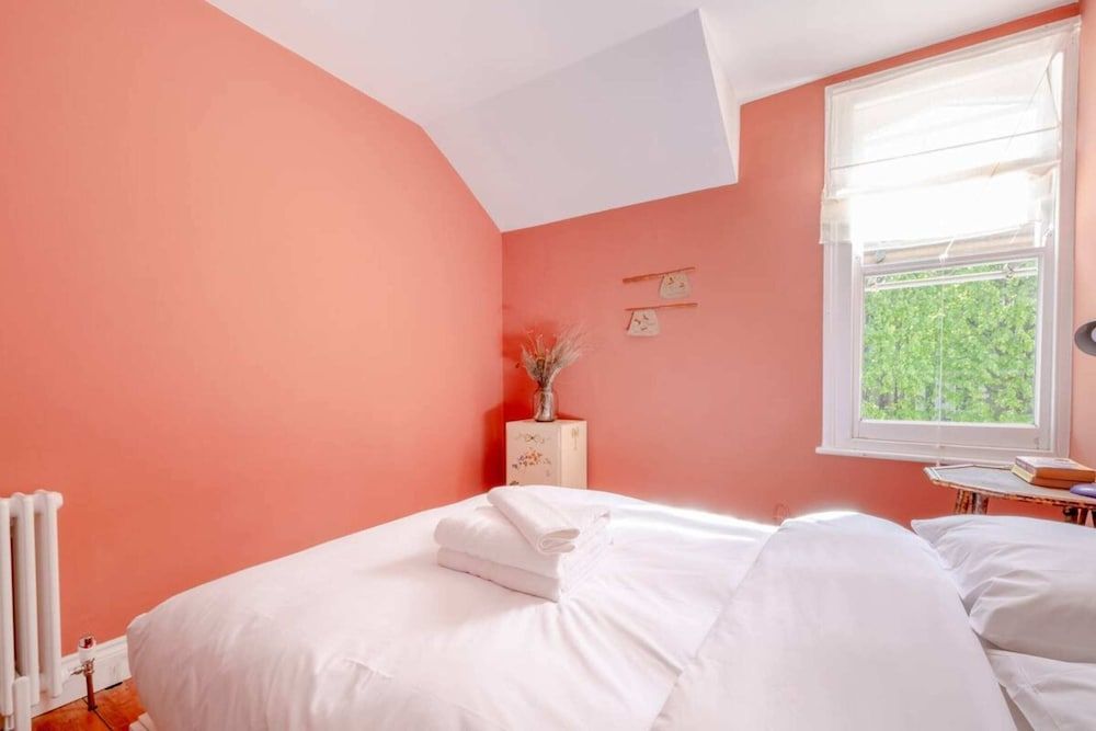 undefined Unique Vintage-style 3BD Flat - Dalston 5