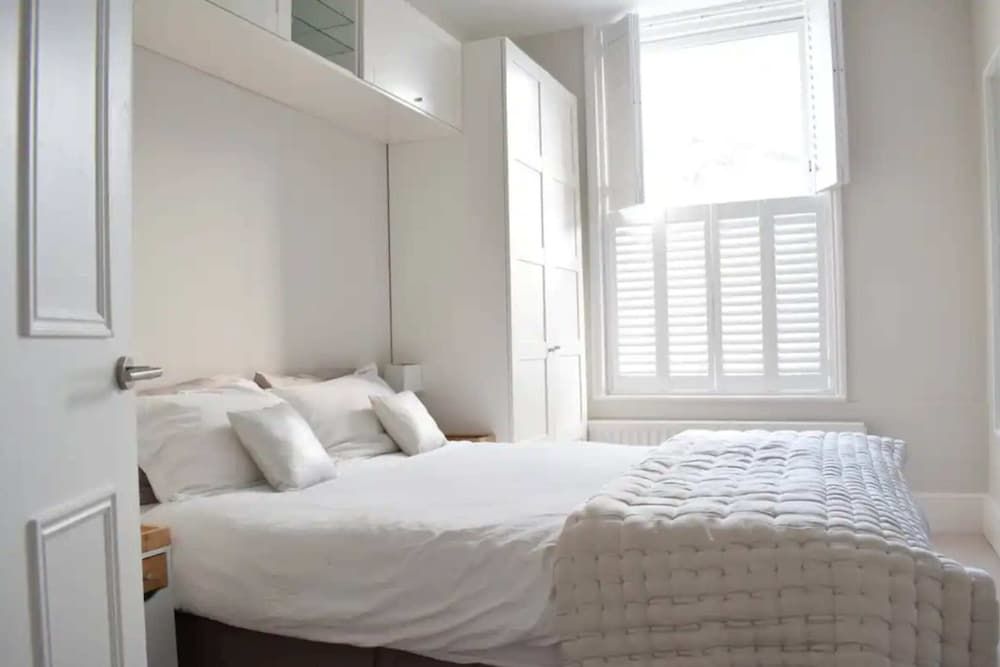 undefined Beautiful & Modern 1BD Flat - Battersea 2