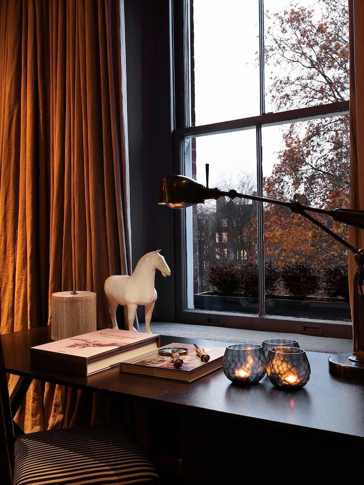 undefined Spacious 2 Bedroom Apartment in Cadogan Square 4