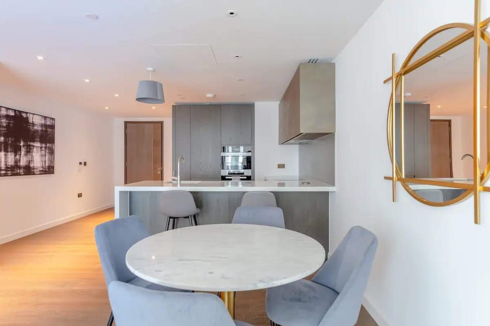 undefined Luxurious 2 Bedroom Flat by the River Thames - Vauxhall