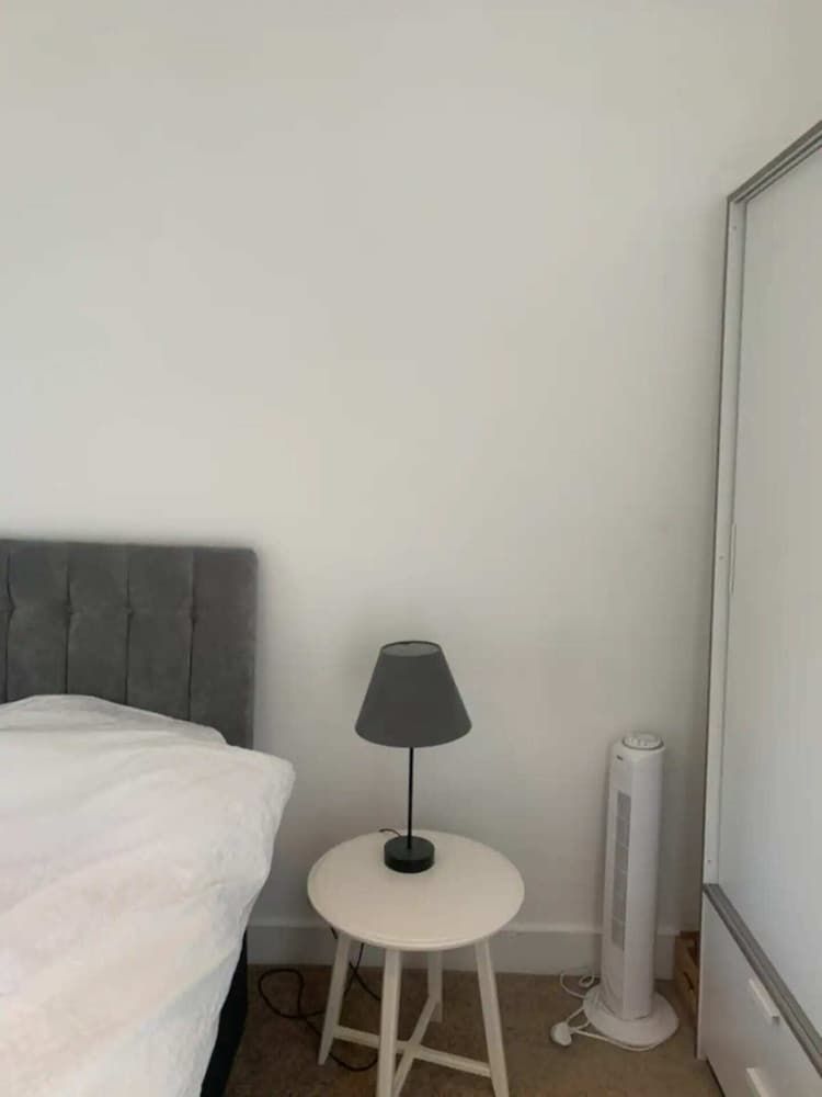 undefined Welcoming 2BD Flat With Balcony - Maida Vale 5